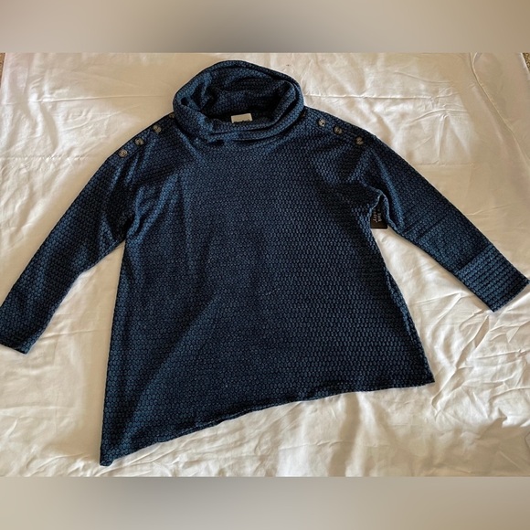 Women’s Oversized Texture Fleece Blue Turtleneck Sweater - Picture 1 of 8